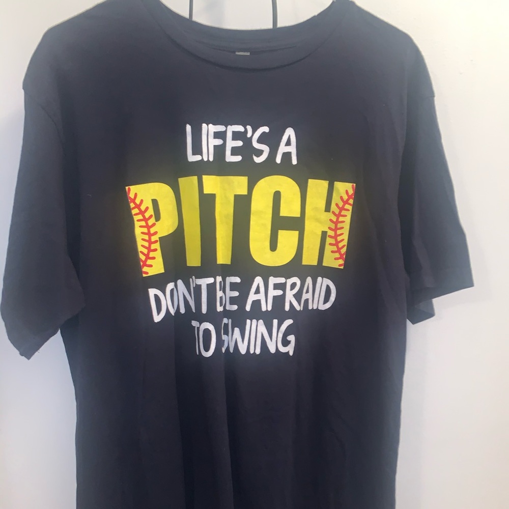 Graphic tee